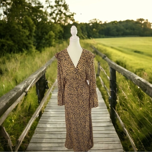 Size 1X Fashion to Figure Maxi Wrap around Dress, Animal Print, NWT - Picture 2 of 12